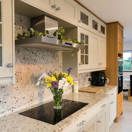 Willow Valley * Monaghan