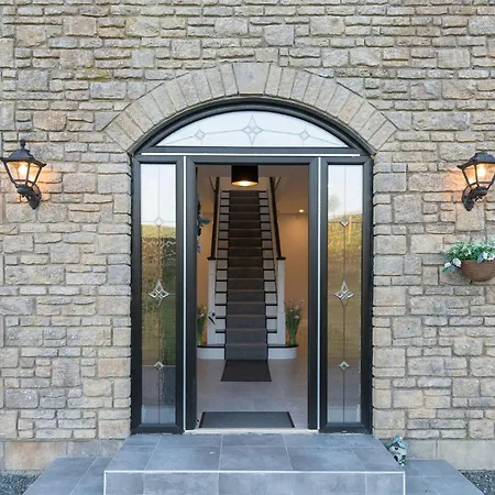 Willow Valley * Monaghan