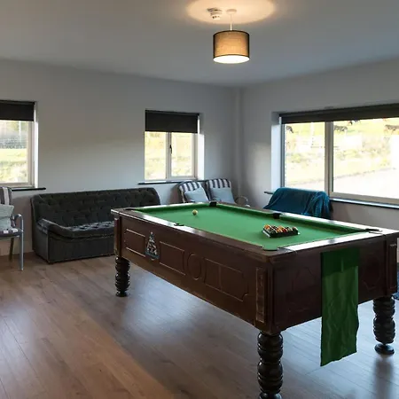 Willow Valley * Monaghan