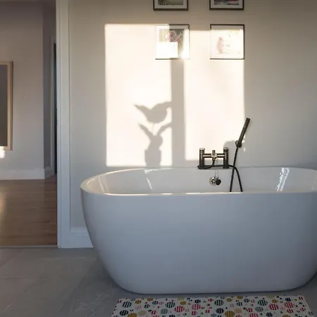 Willow Valley * Monaghan